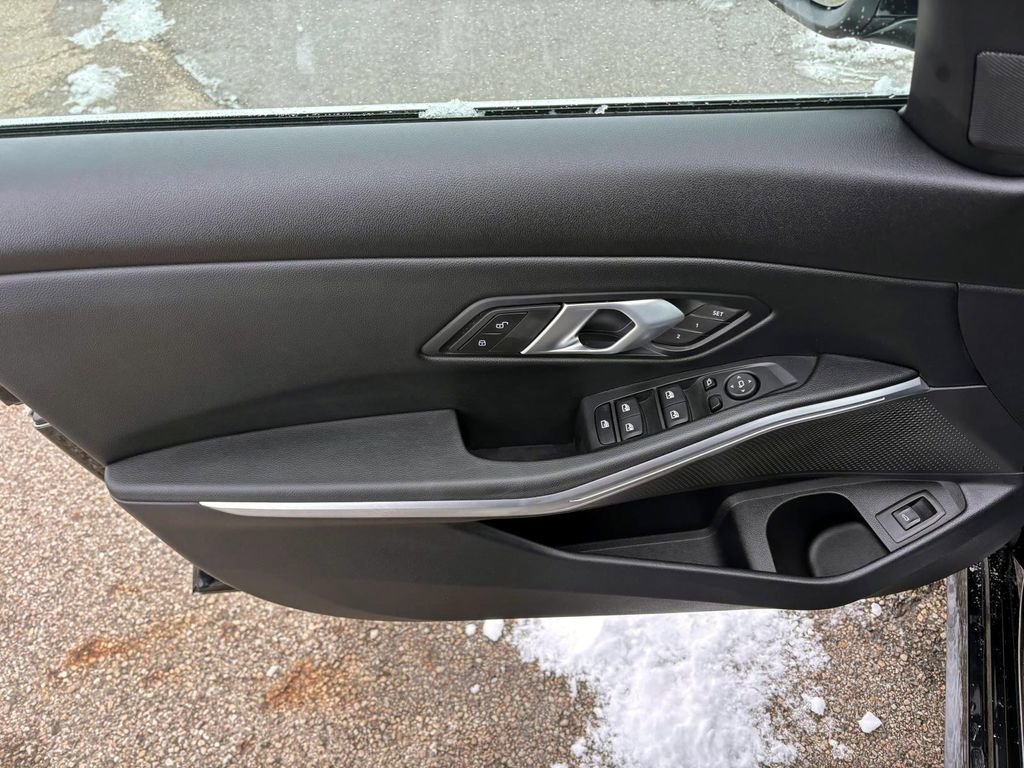 Certified 2025 BMW 330i xDrive Sedan image 11