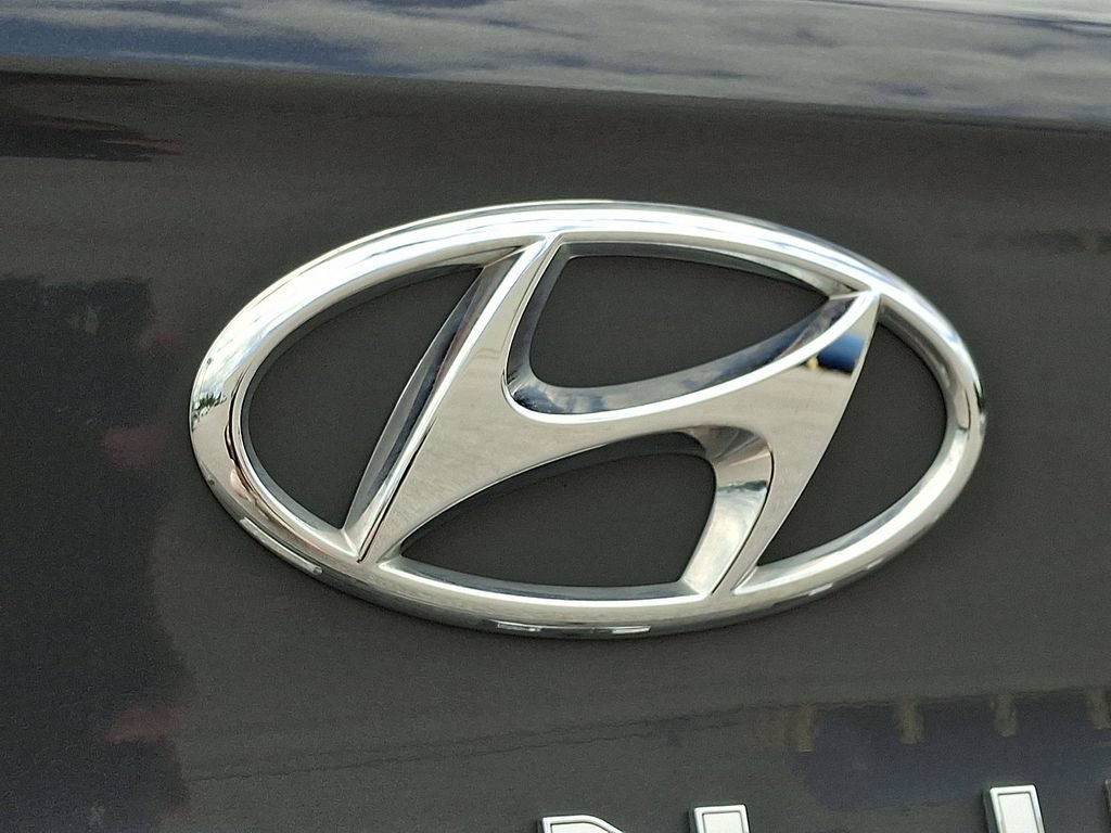 Used 2023 Hyundai Venue SEL w/ Cargo Package FWD image 29
