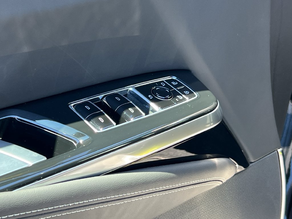 New 2026 Cadillac Escalade Platinum Luxury AWD/4WD image 6