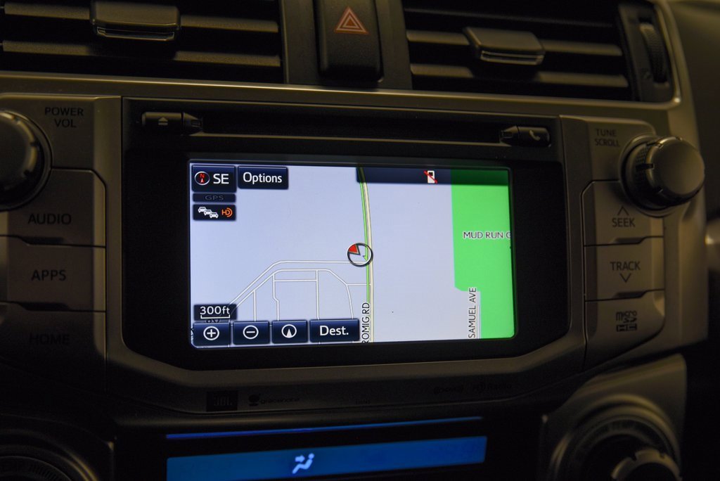 Used 2018 Toyota 4Runner Limited image 4