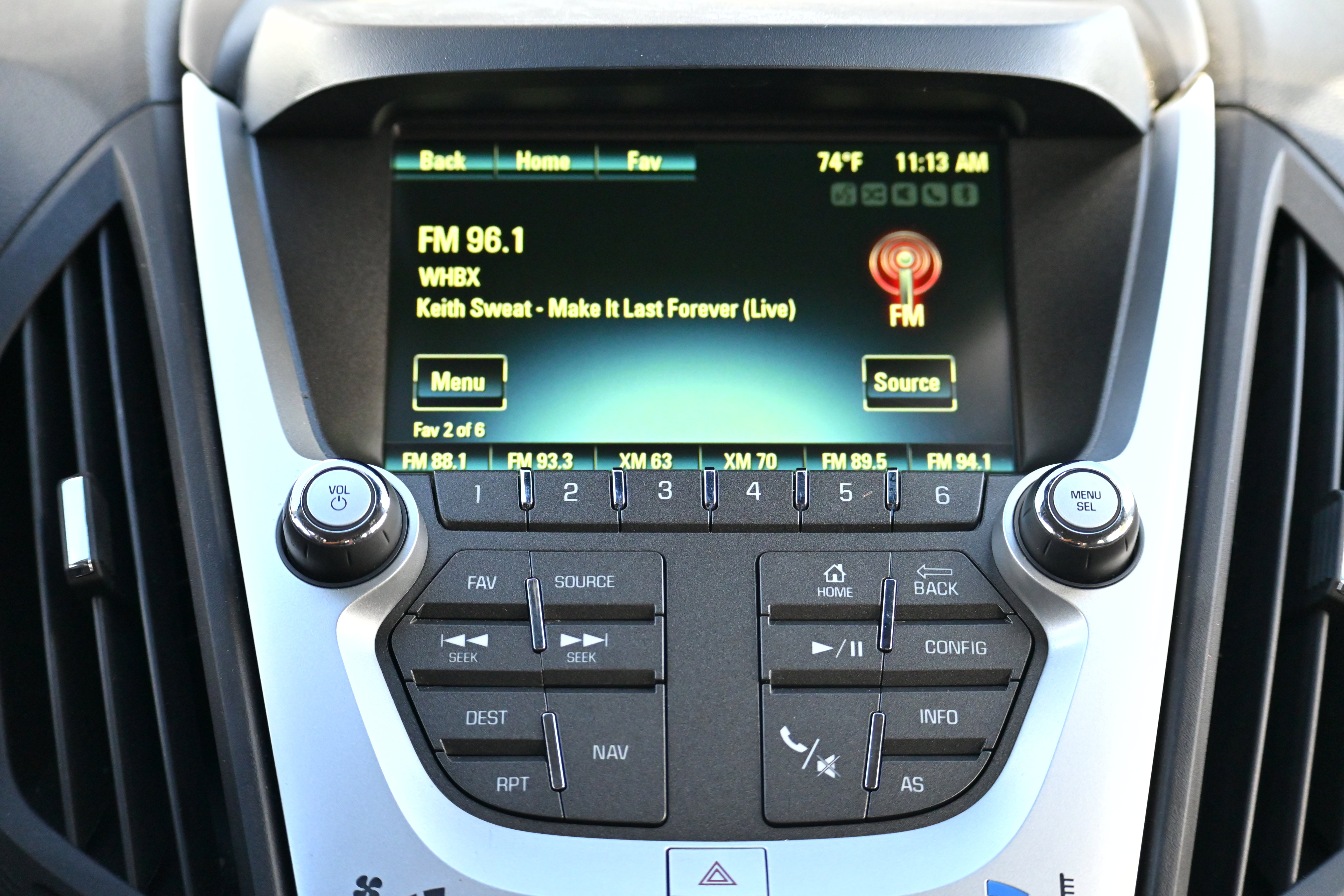 Used 2017 Chevrolet Equinox Premier w/ Enhanced Convenience Package image 15