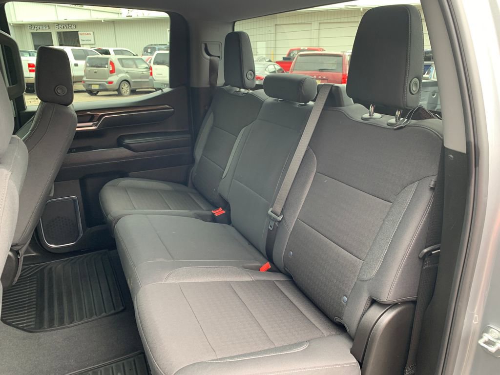 Used 2025 Chevrolet Silverado 1500 LT RWD image 23