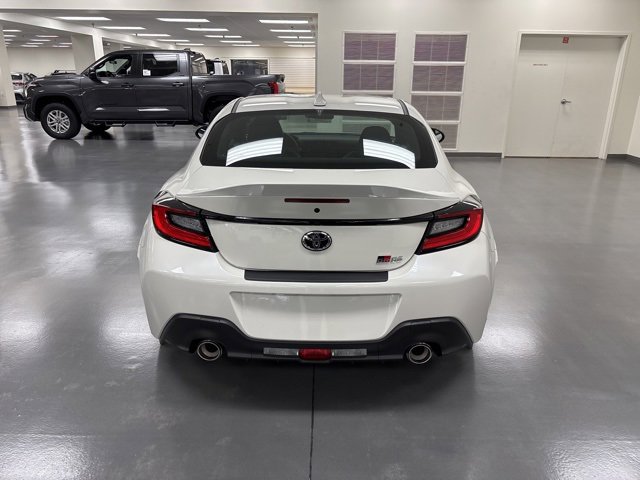 New 2025 Toyota GR86 Premium image 9
