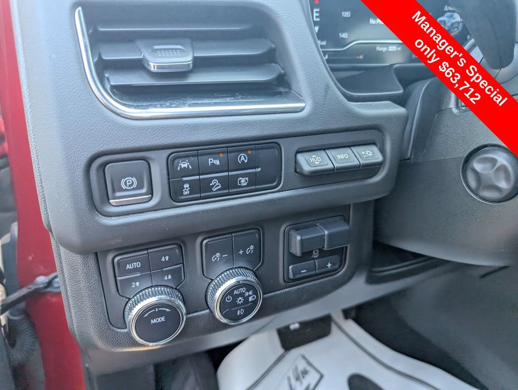 Used 2024 GMC Yukon XL AT4 w/ Technology Package AWD/4WD image 17