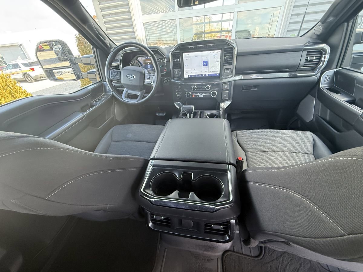 Used 2022 Ford F150 XLT w/ Equipment Group 302A High image 11