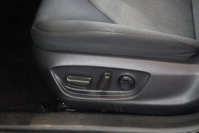 Used 2018 Toyota Camry LE image 13