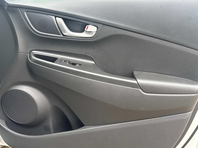 Used 2022 Hyundai Kona SEL w/ Convenience Package FWD image 19