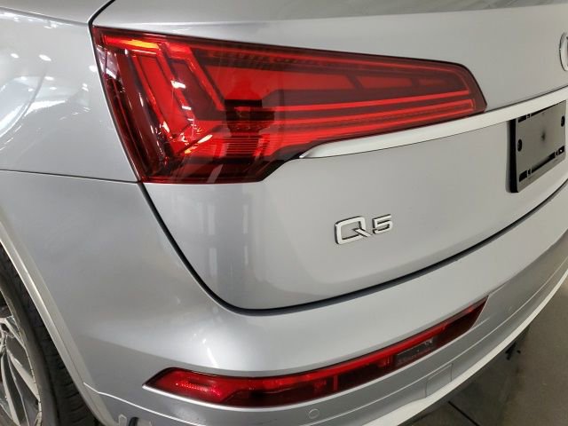 Used 2023 Audi Q5 2.0T Premium w/ Convenience Package AWD/4WD image 31