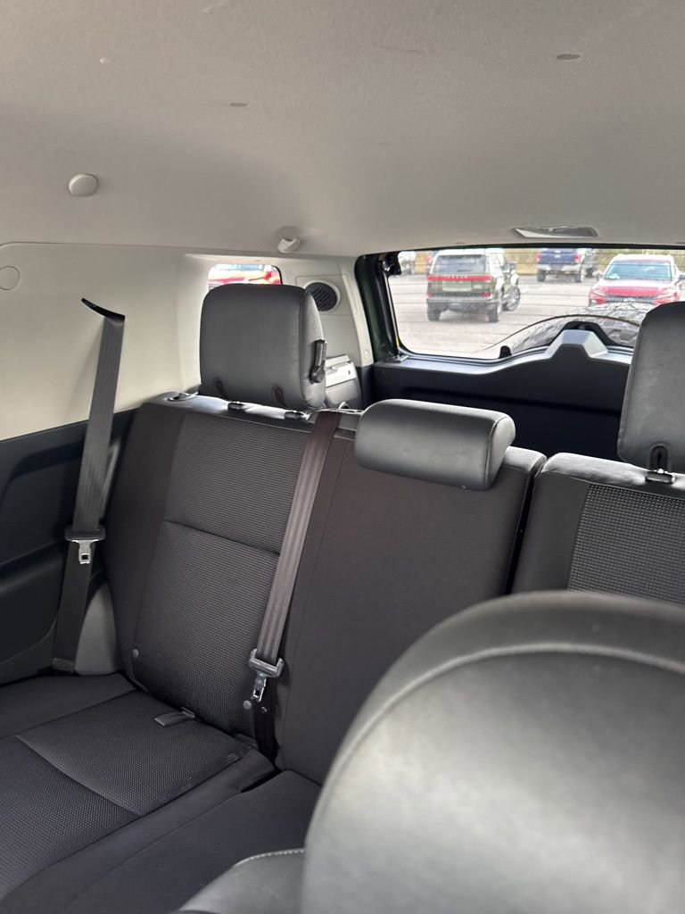 Used 2014 Toyota FJ Cruiser 4WD w/ Upgrade Package image 10