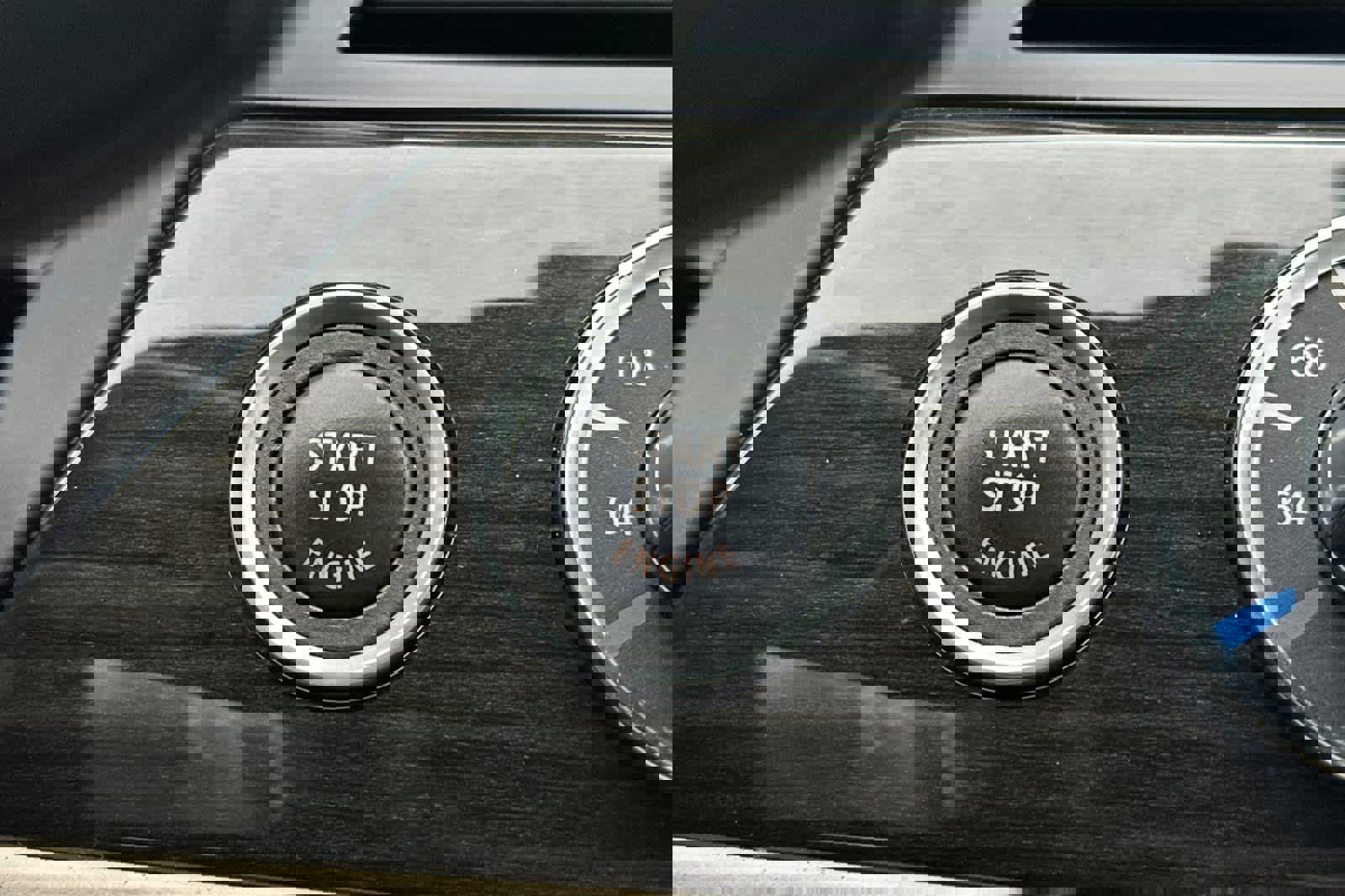 Used 2011 BMW Z4 sDrive35i image 21