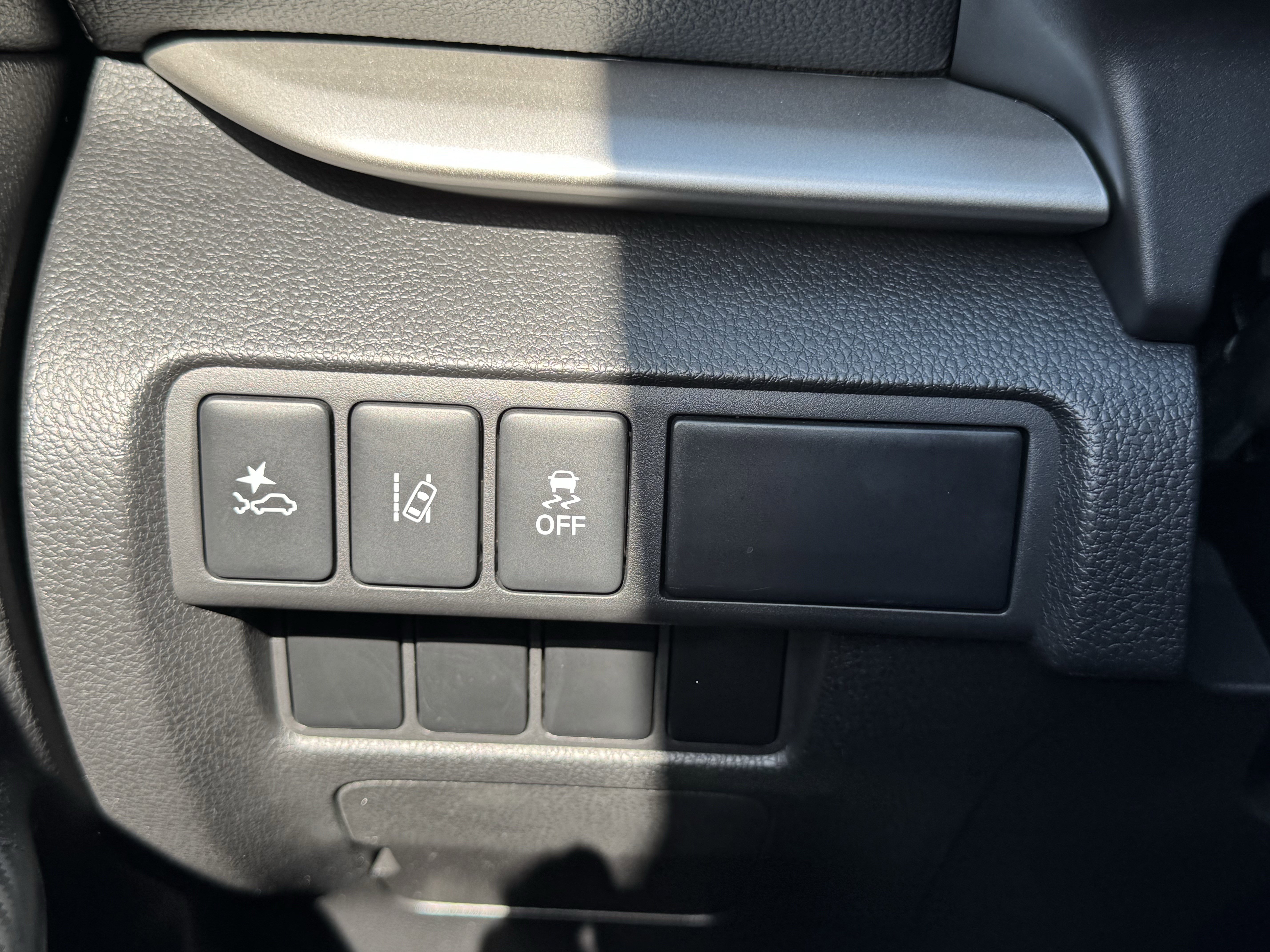 Used 2022 Mitsubishi Eclipse Cross SE image 29