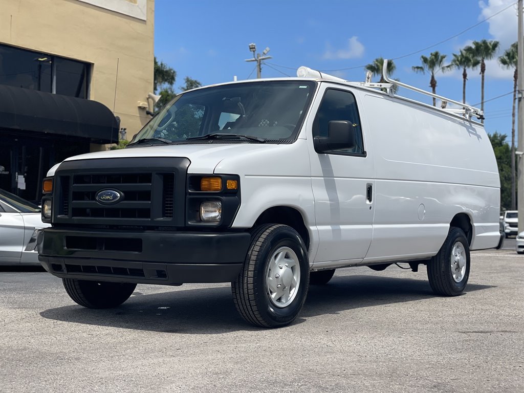 Used 2009 Ford E-250 and Econoline 250 Extended RWD image 10