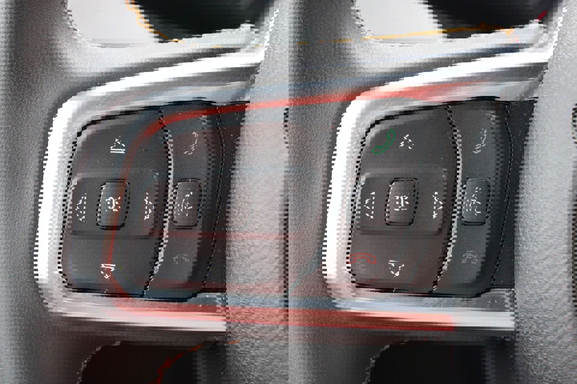 Used 2024 Jeep Wrangler Sahara image 24