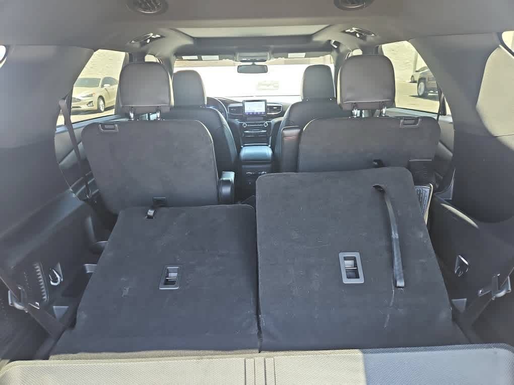 Used 2023 Ford Explorer ST-Line w/ Class IV Trailer Tow Package RWD image 9