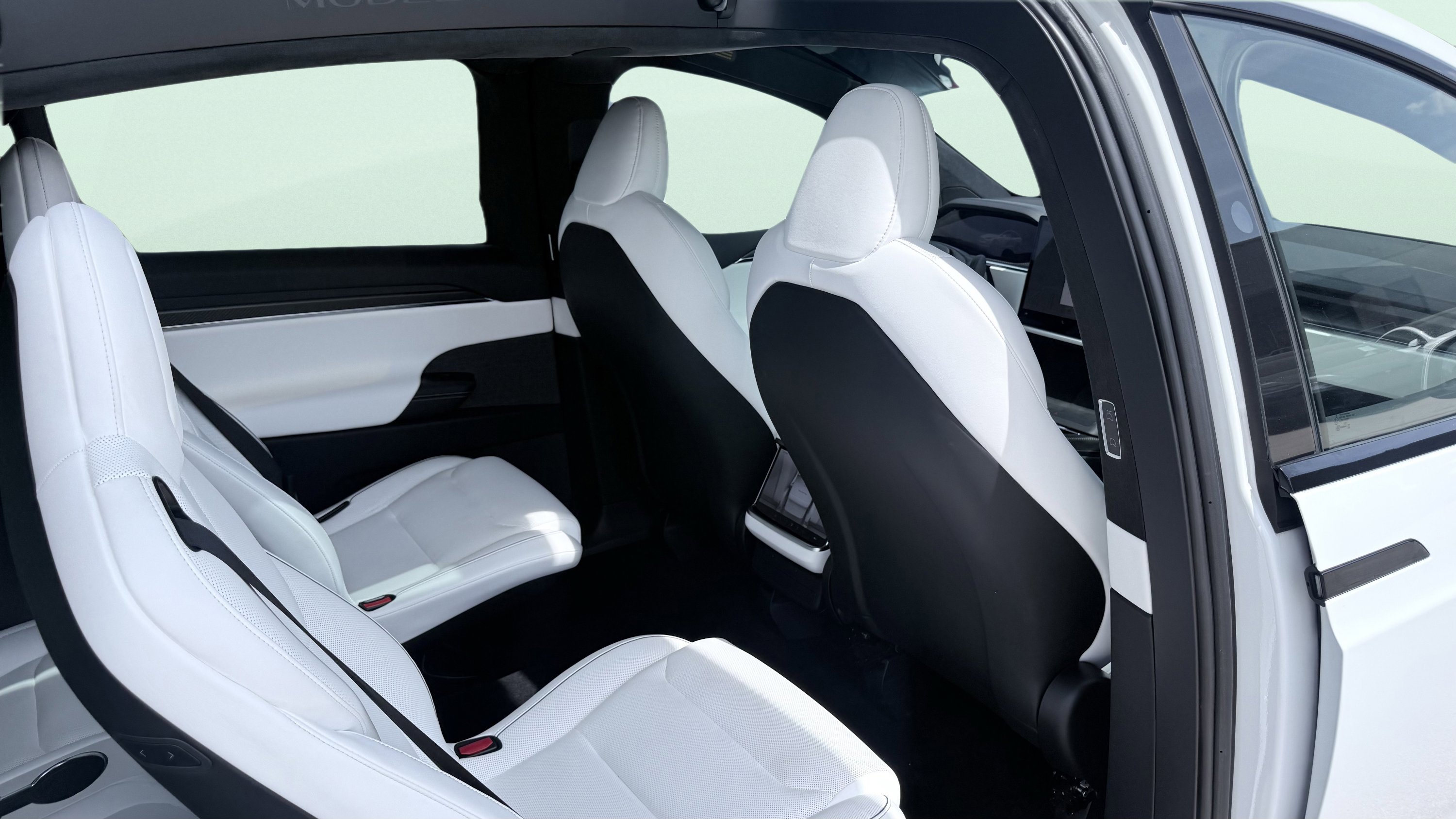 Used 2024 Tesla Model X Plaid image 51