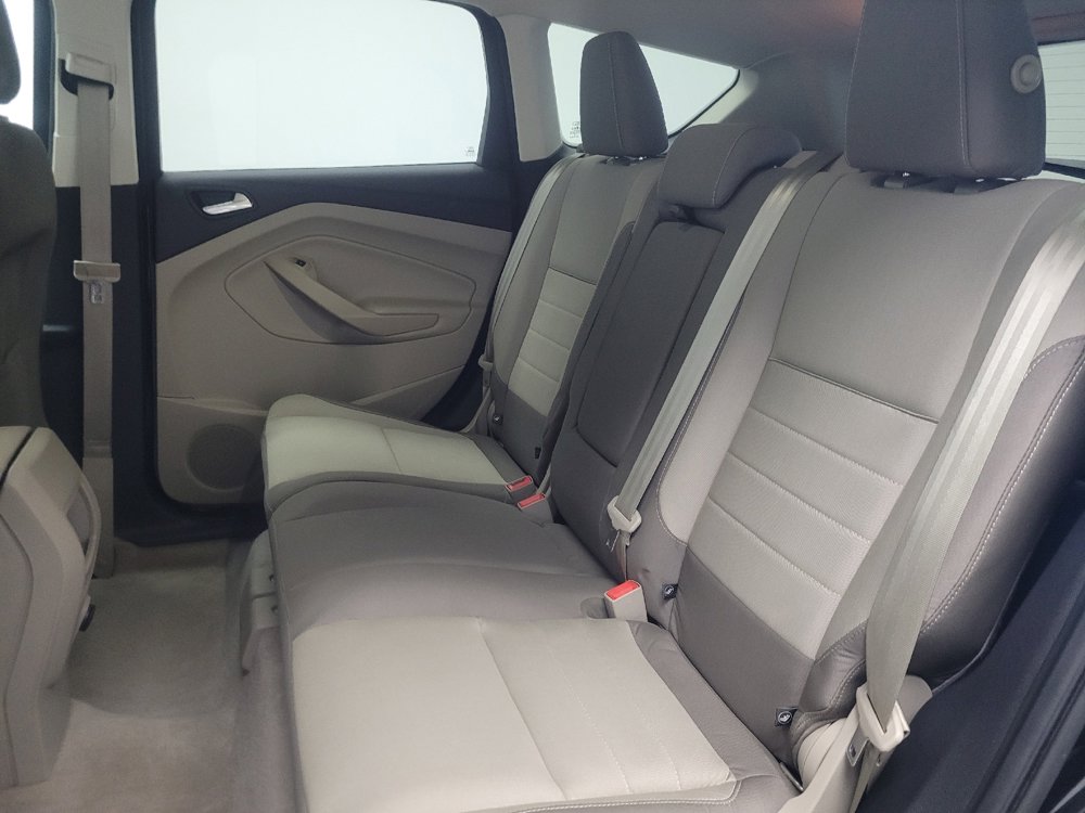 Used 2015 Ford Escape SE image 18