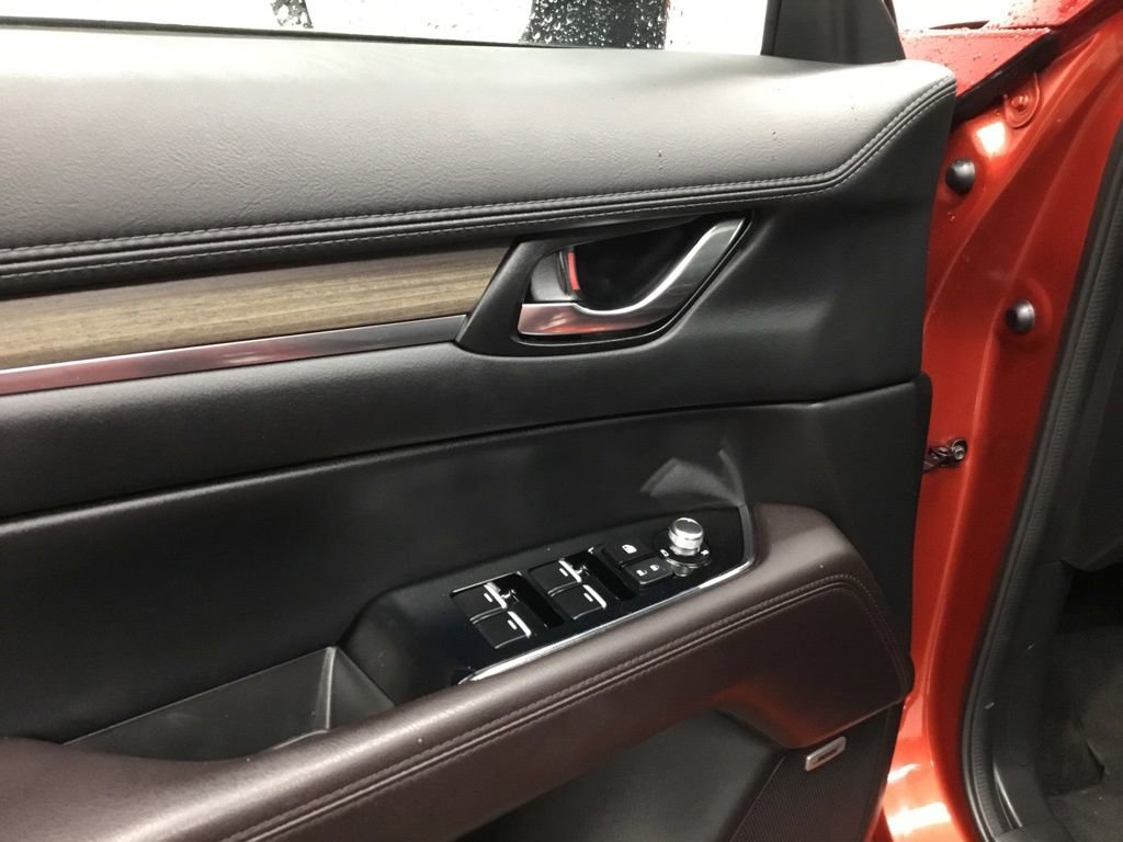 Used 2019 MAZDA CX-5 Signature image 7