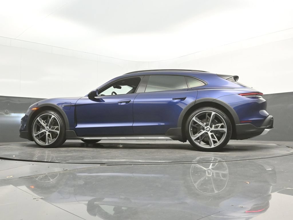 Certified 2023 Porsche Taycan 4 Cross Turismo AWD/4WD image 25