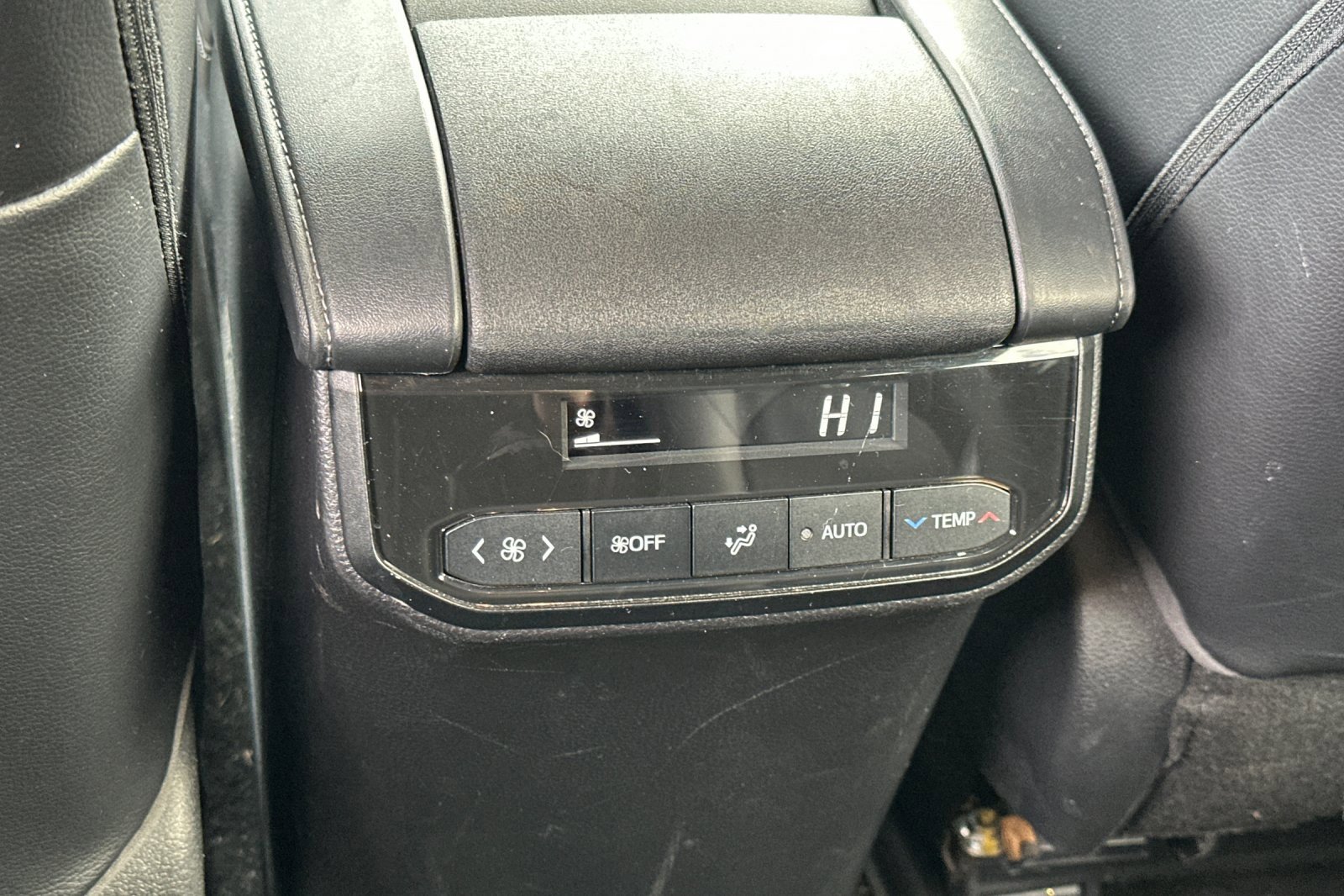 Used 2022 Toyota Highlander Limited image 43