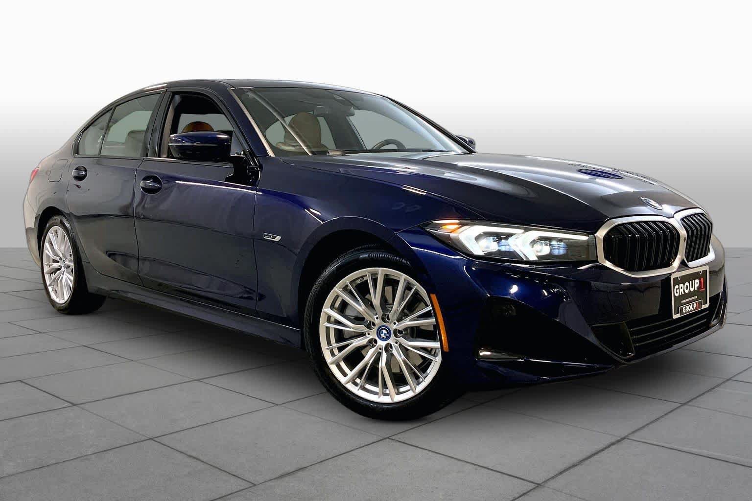 Certified 2023 BMW 330e xDrive w/ Premium Package AWD/4WD image 2