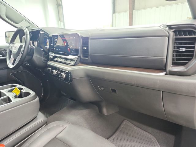 Used 2025 GMC Sierra 1500 SLT image 38