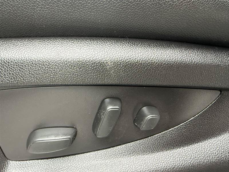 Used 2018 Chevrolet Tahoe LT w/ Luxury Package AWD/4WD image 73