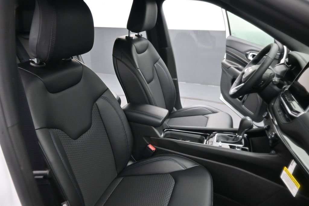 New 2026 Jeep Compass Latitude AWD/4WD image 24