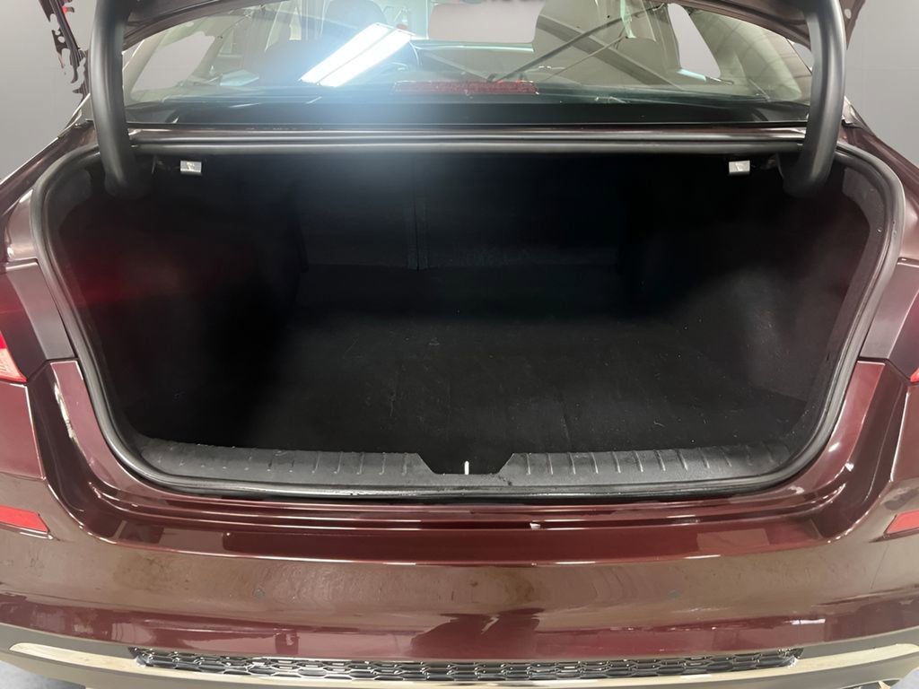 Used 2020 Kia Optima LX image 36