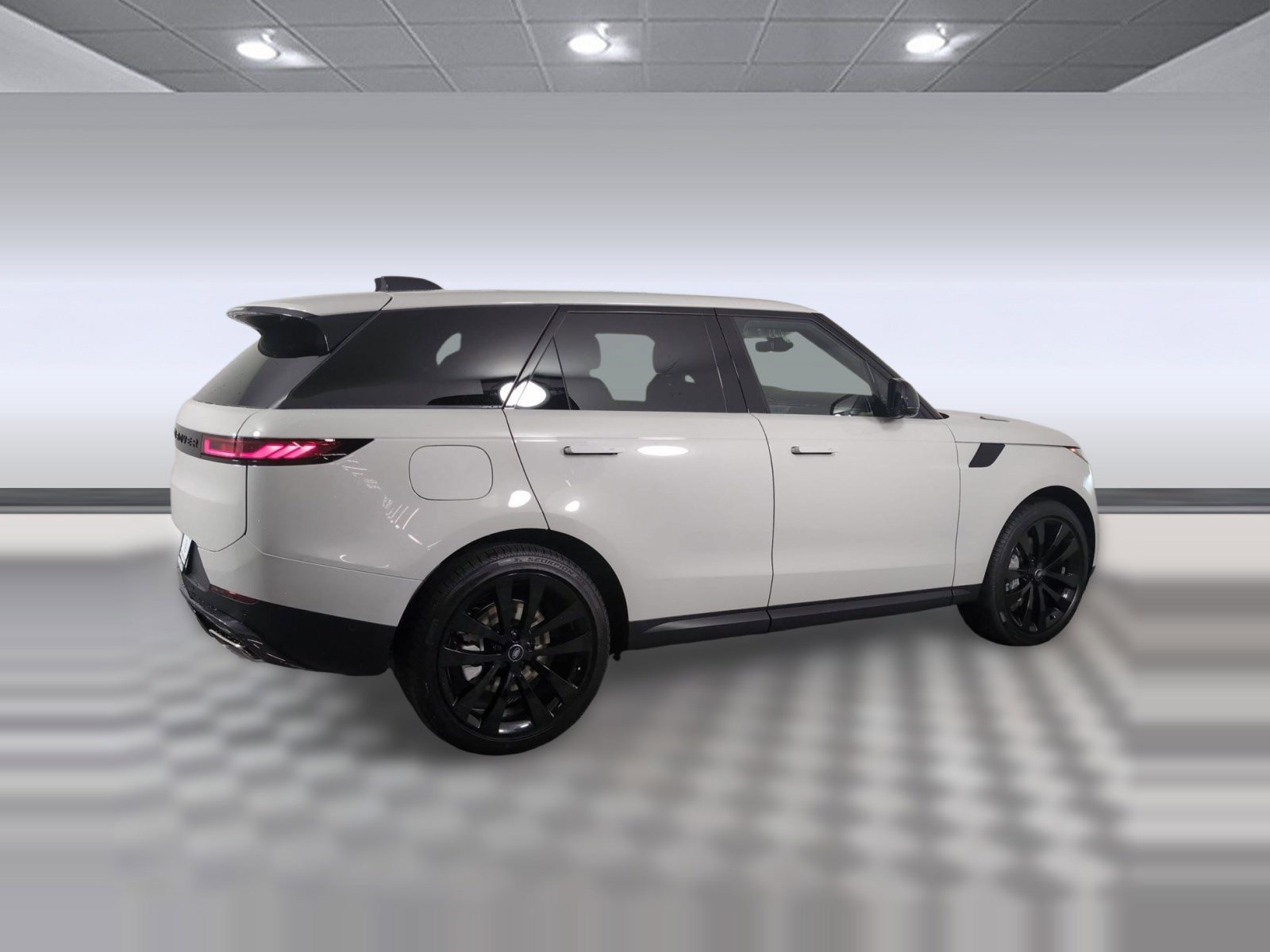 Used 2025 Land Rover Range Rover Sport SE image 8