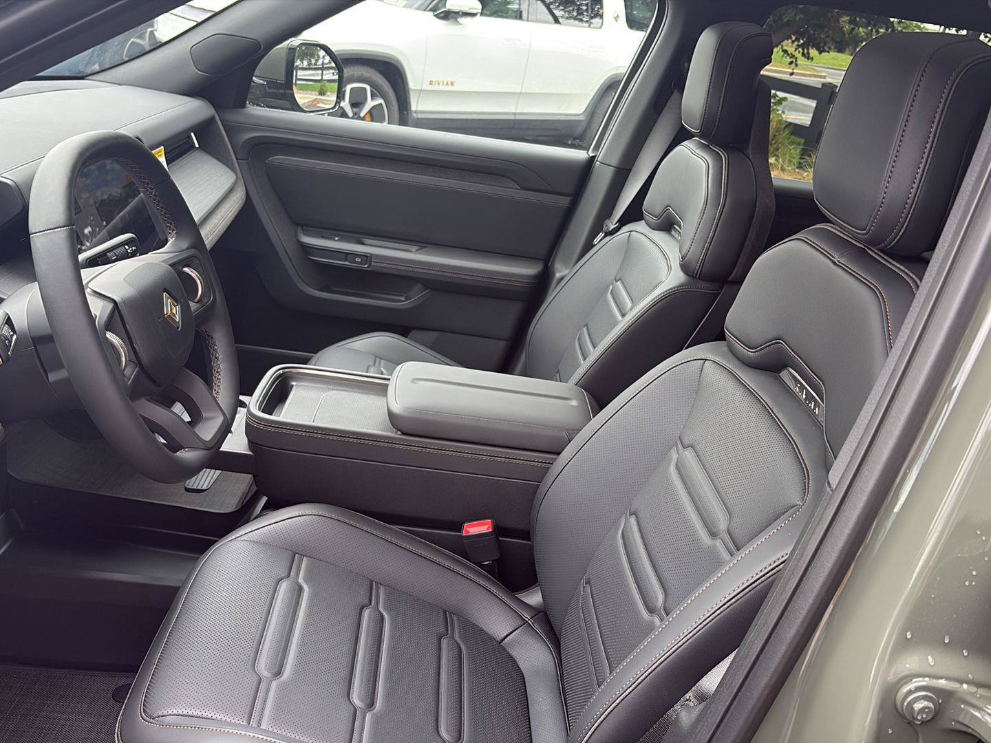 Used 2027 Rivian R2 Performance AWD/4WD image 15