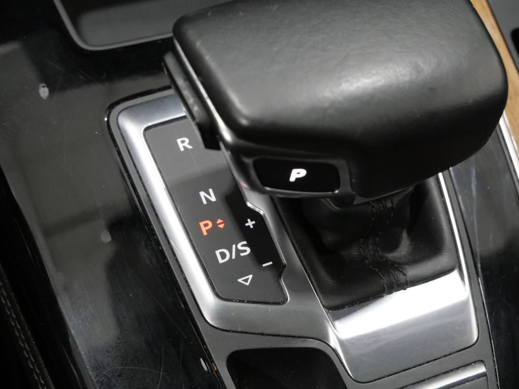 Used 2023 Audi Q5 2.0T Premium Plus AWD/4WD image 23