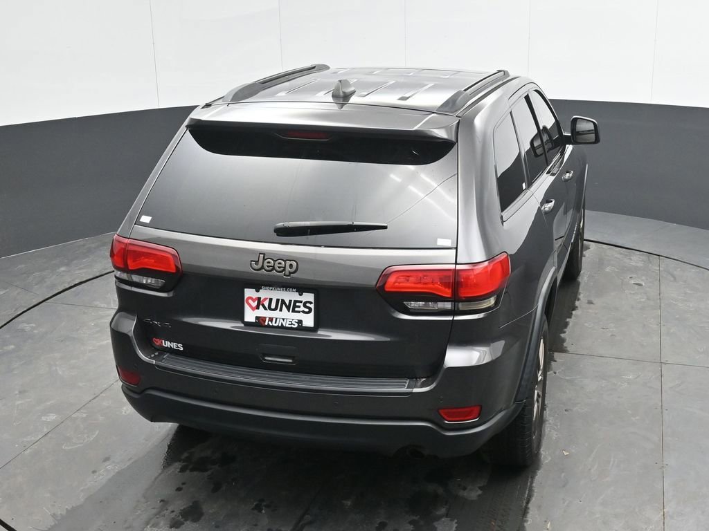 Used 2016 Jeep Grand Cherokee Laredo 75th Anniversary image 20