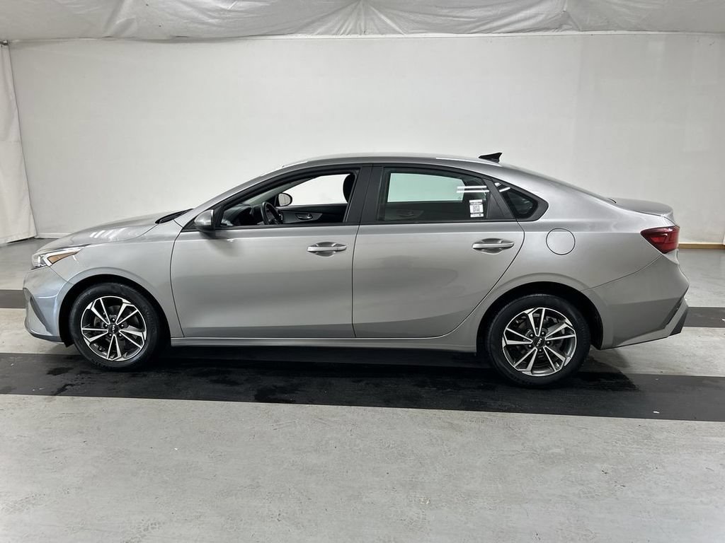 Certified 2023 Kia Forte LXS FWD image 6