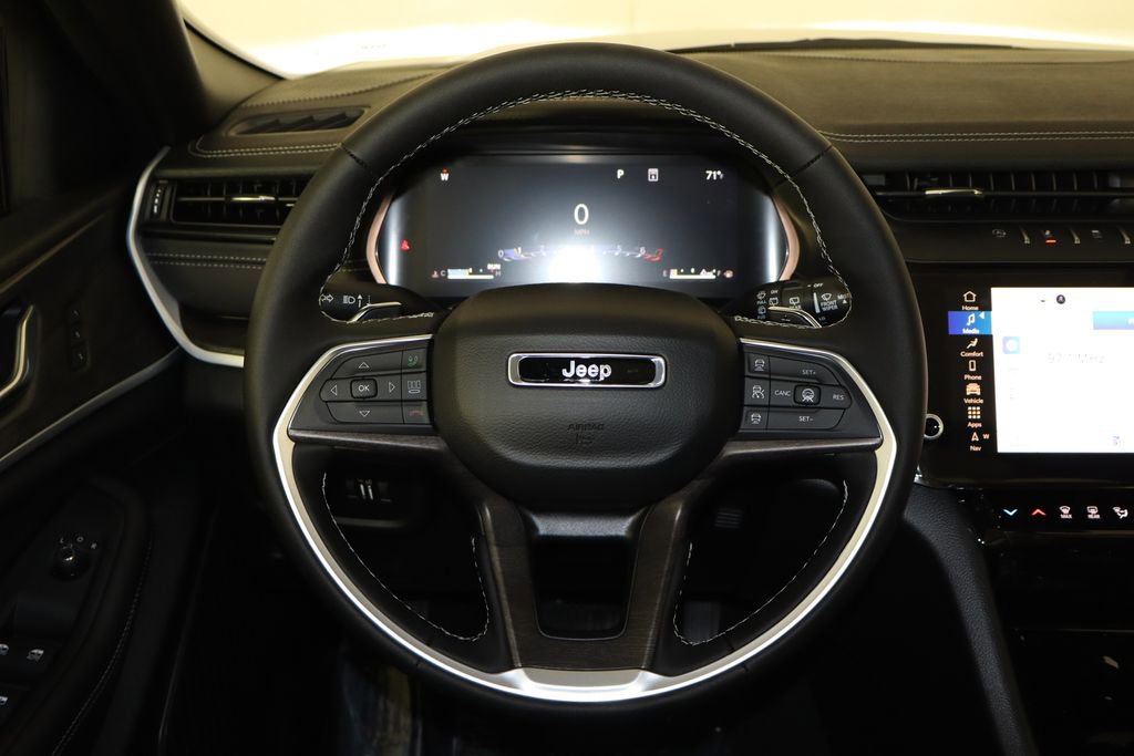 New 2026 Jeep Grand Cherokee Limited image 7