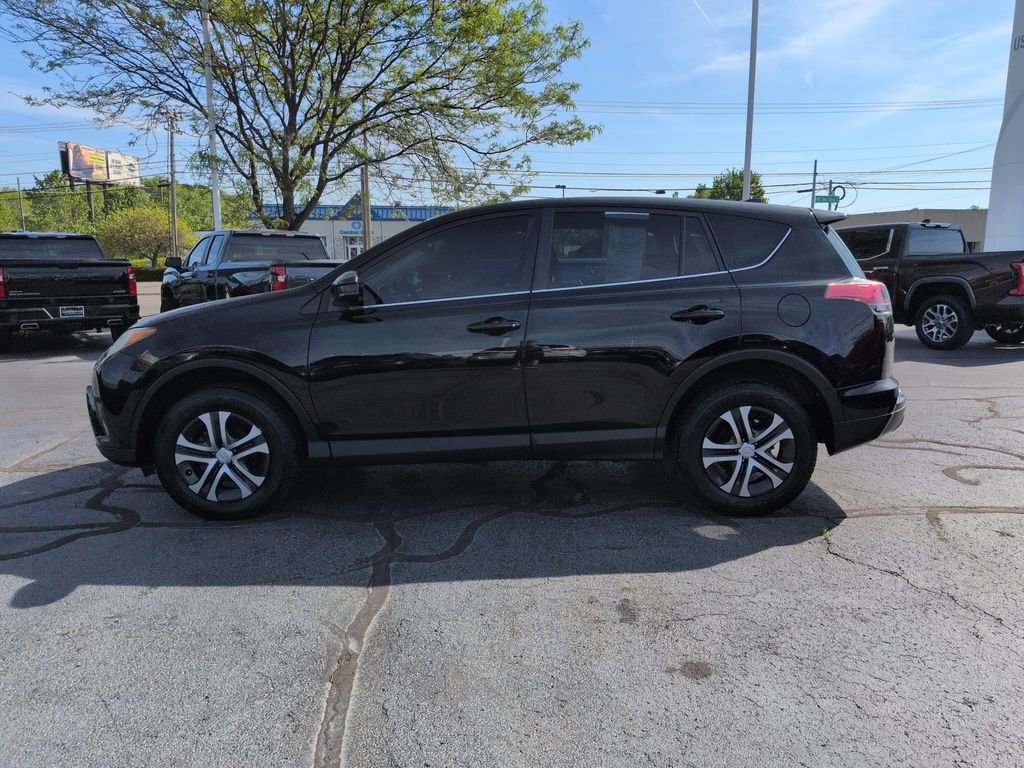 Used 2018 Toyota RAV4 LE w/ All Weather Liner Package image 2