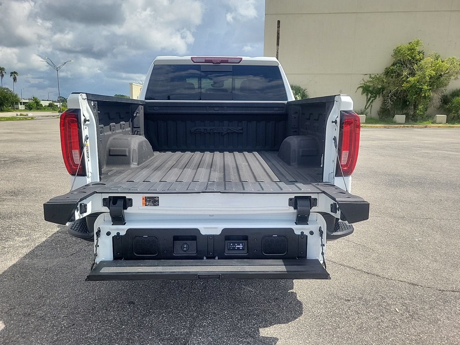 Certified 2024 GMC Sierra 1500 AT4X AWD/4WD image 10