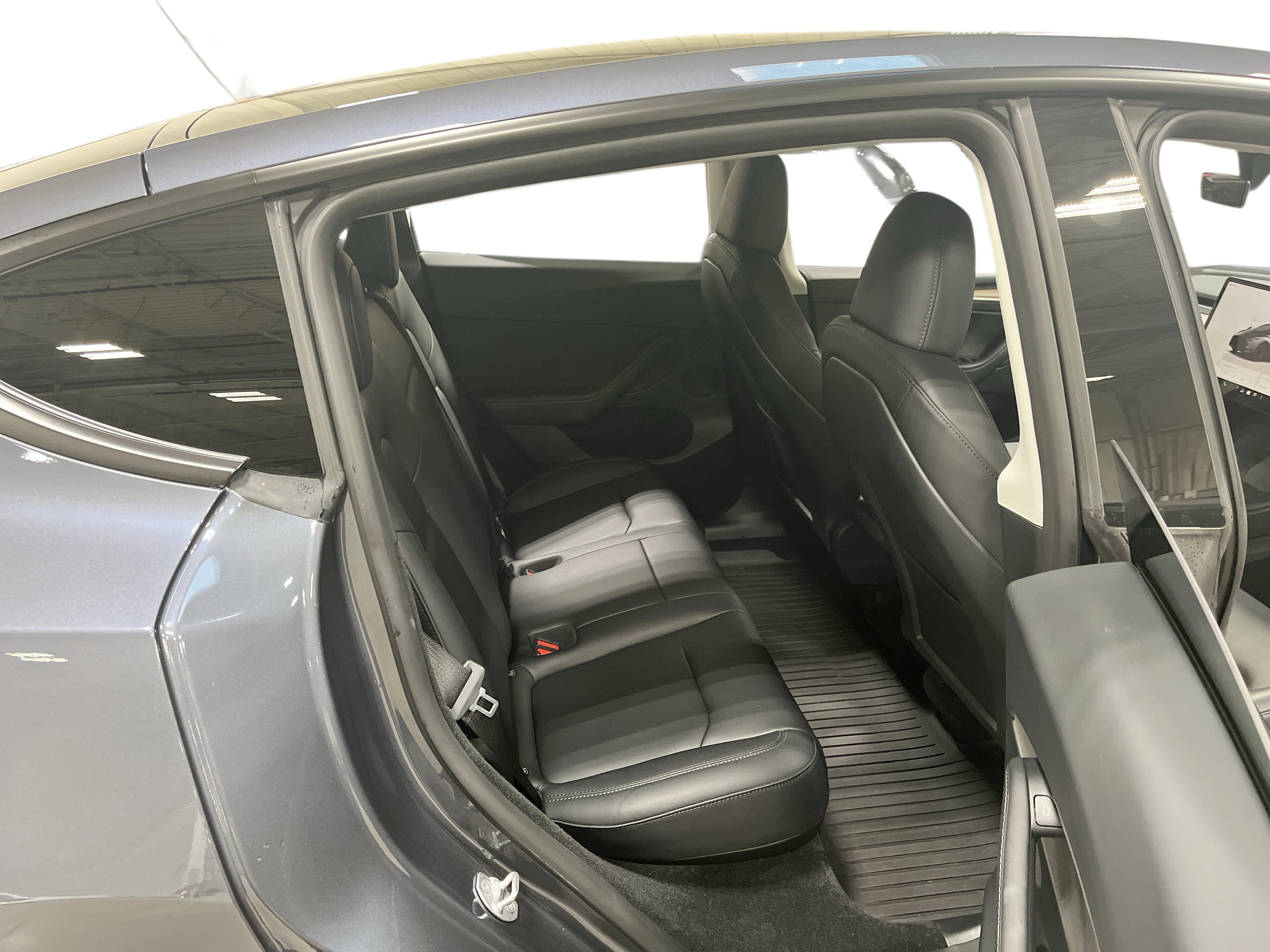 Certified 2023 Tesla Model Y Performance AWD/4WD image 11