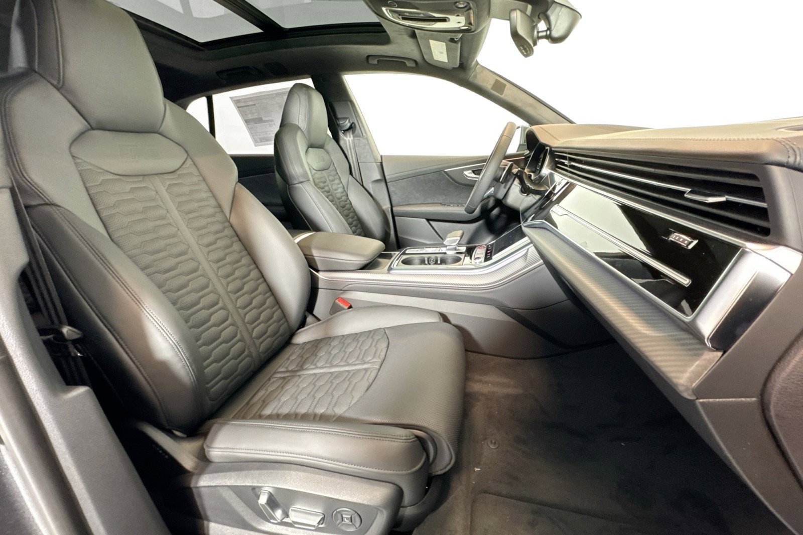 New 2026 Audi RS Q8 performance image 25