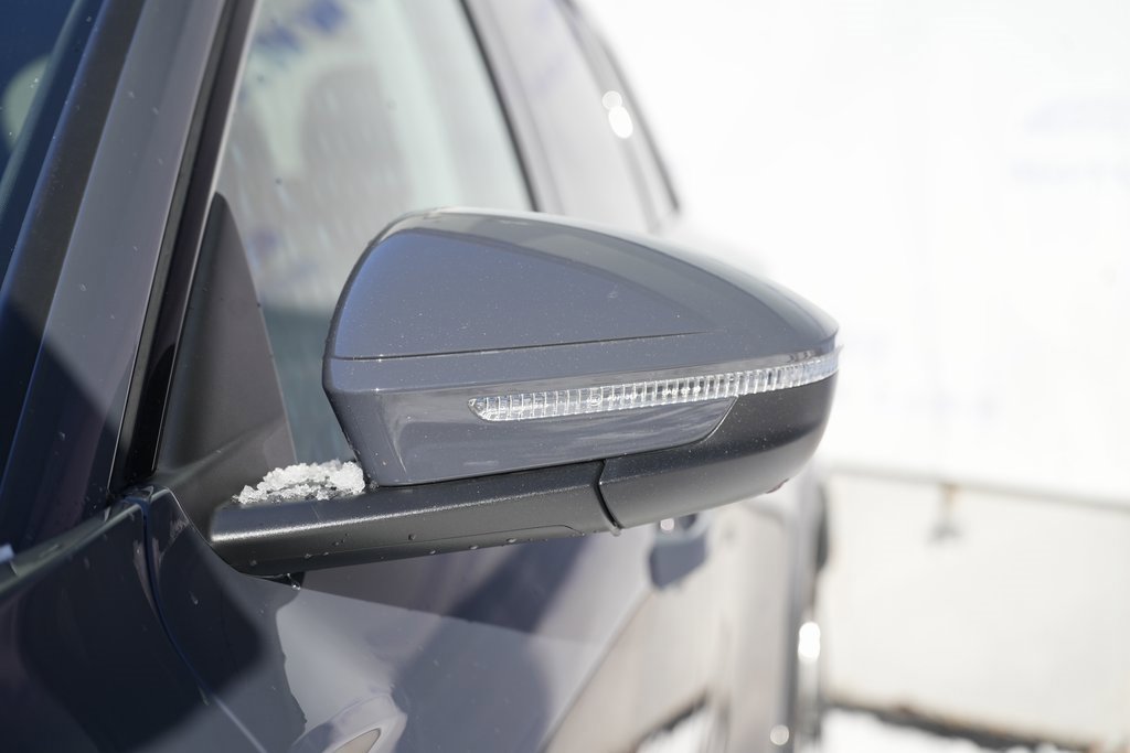 Used 2025 Audi Q6 e-tron Premium Plus w/ Premium Plus image 10