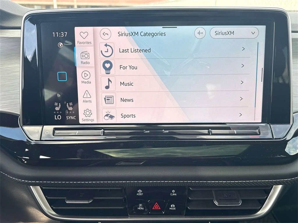 New 2026 Volkswagen Atlas Cross Sport SE image 19