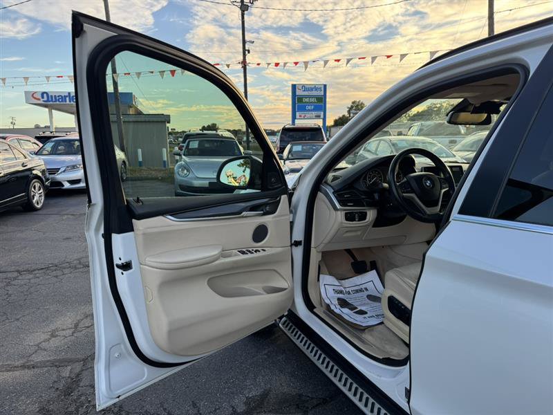 Used 2015 BMW X5 xDrive35d AWD/4WD image 22