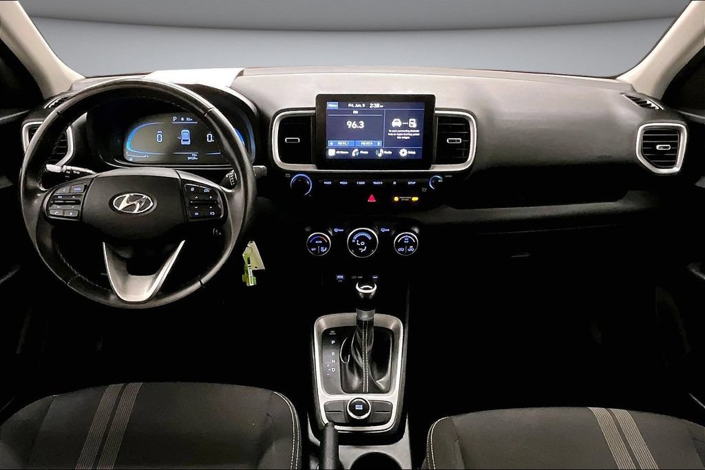 Used 2023 Hyundai Venue SEL FWD image 7