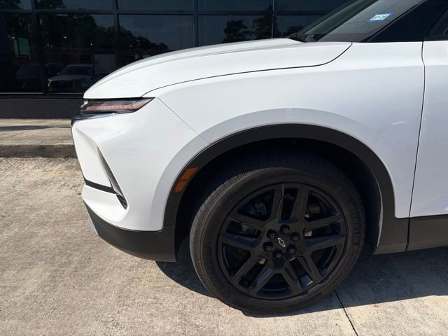 Used 2023 Chevrolet Blazer LT w/ Convenience Package FWD image 3