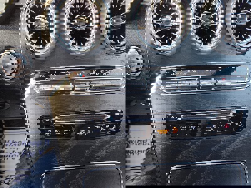 Used 2018 Mercedes-Benz GLC 300 4MATIC Coupe w/ Premium Package image 19