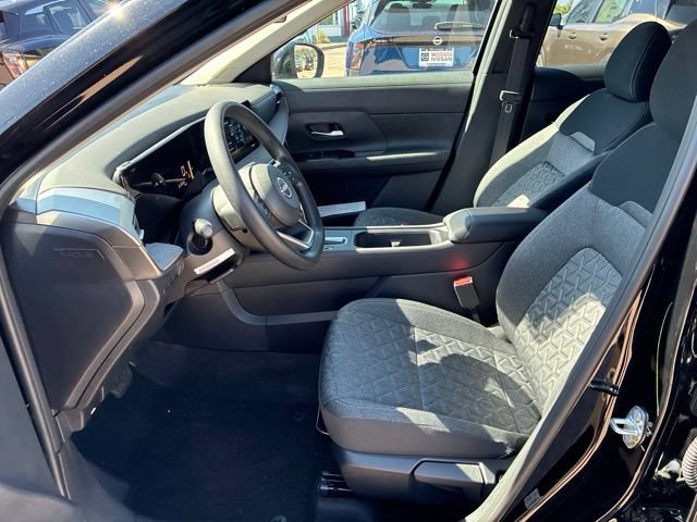 New 2026 Nissan Kicks SV w/ Cold Weather Package AWD/4WD image 7