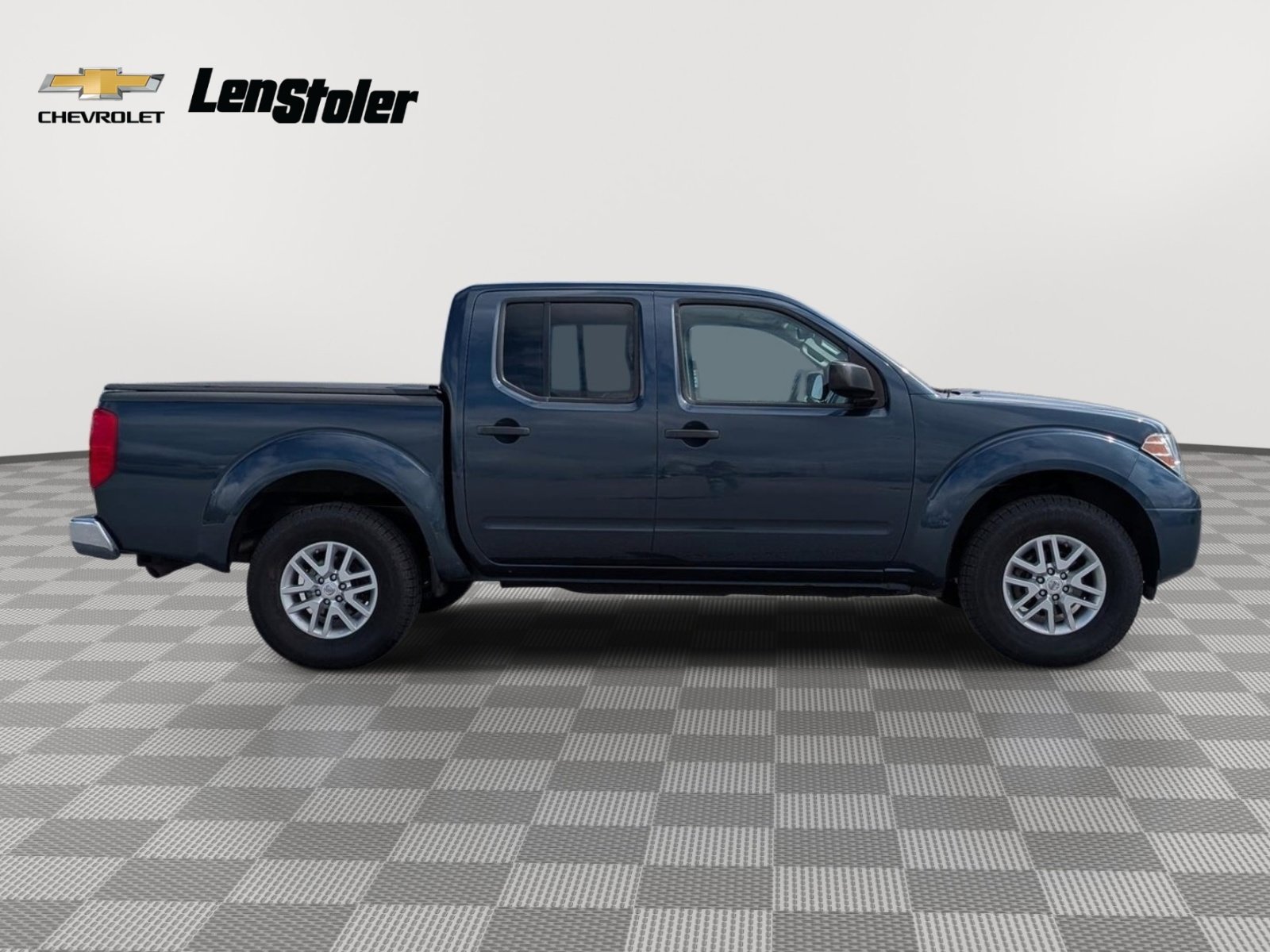 Used 2016 Nissan Frontier SV image 6