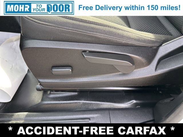 Used 2020 Chevrolet Colorado LT w/ Safety Package image 11