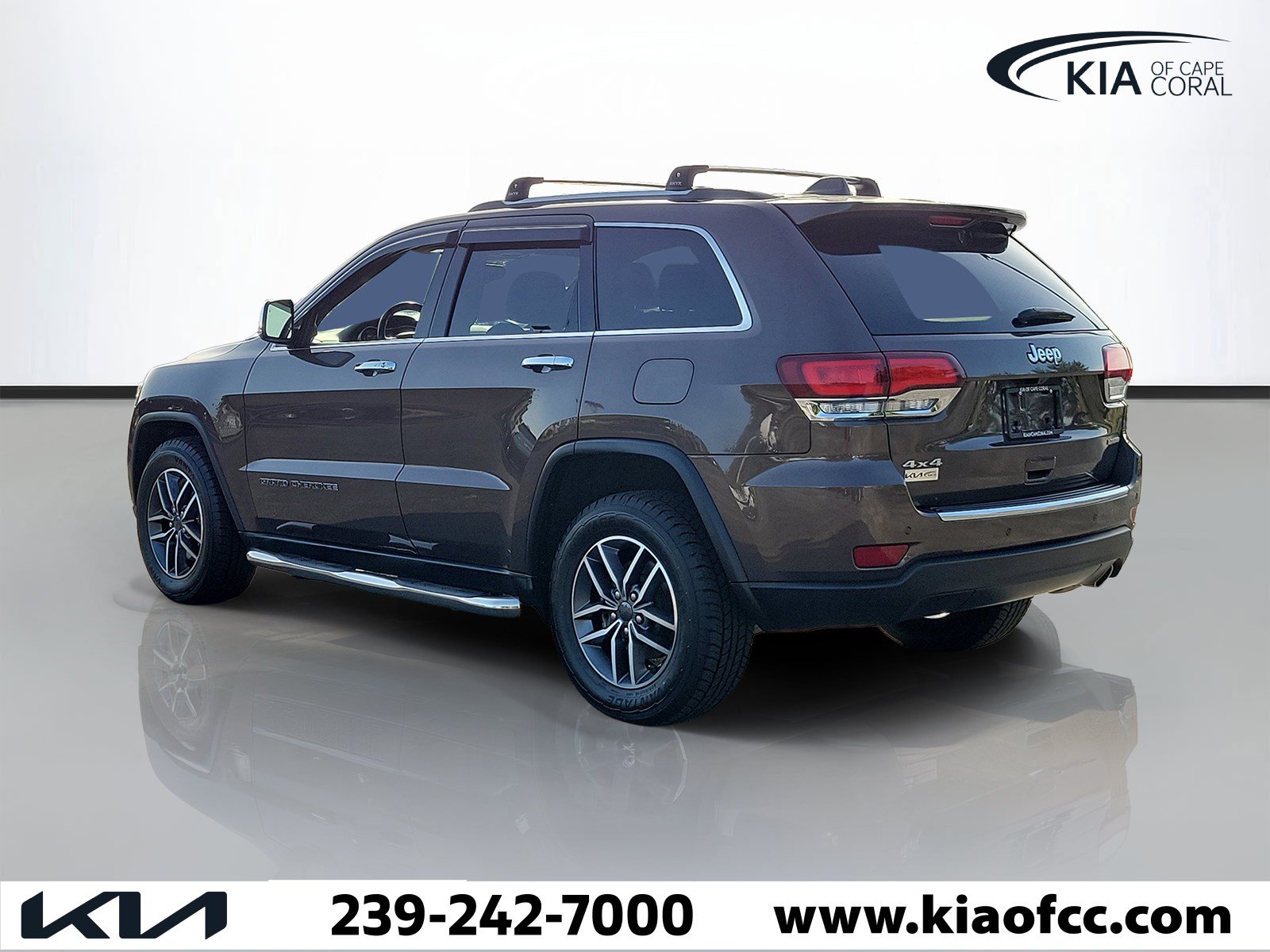 Used 2021 Jeep Grand Cherokee Limited AWD/4WD image 4