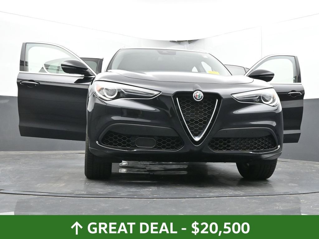 Used 2020 Alfa Romeo Stelvio Sport w/ Cold Weather Package image 65