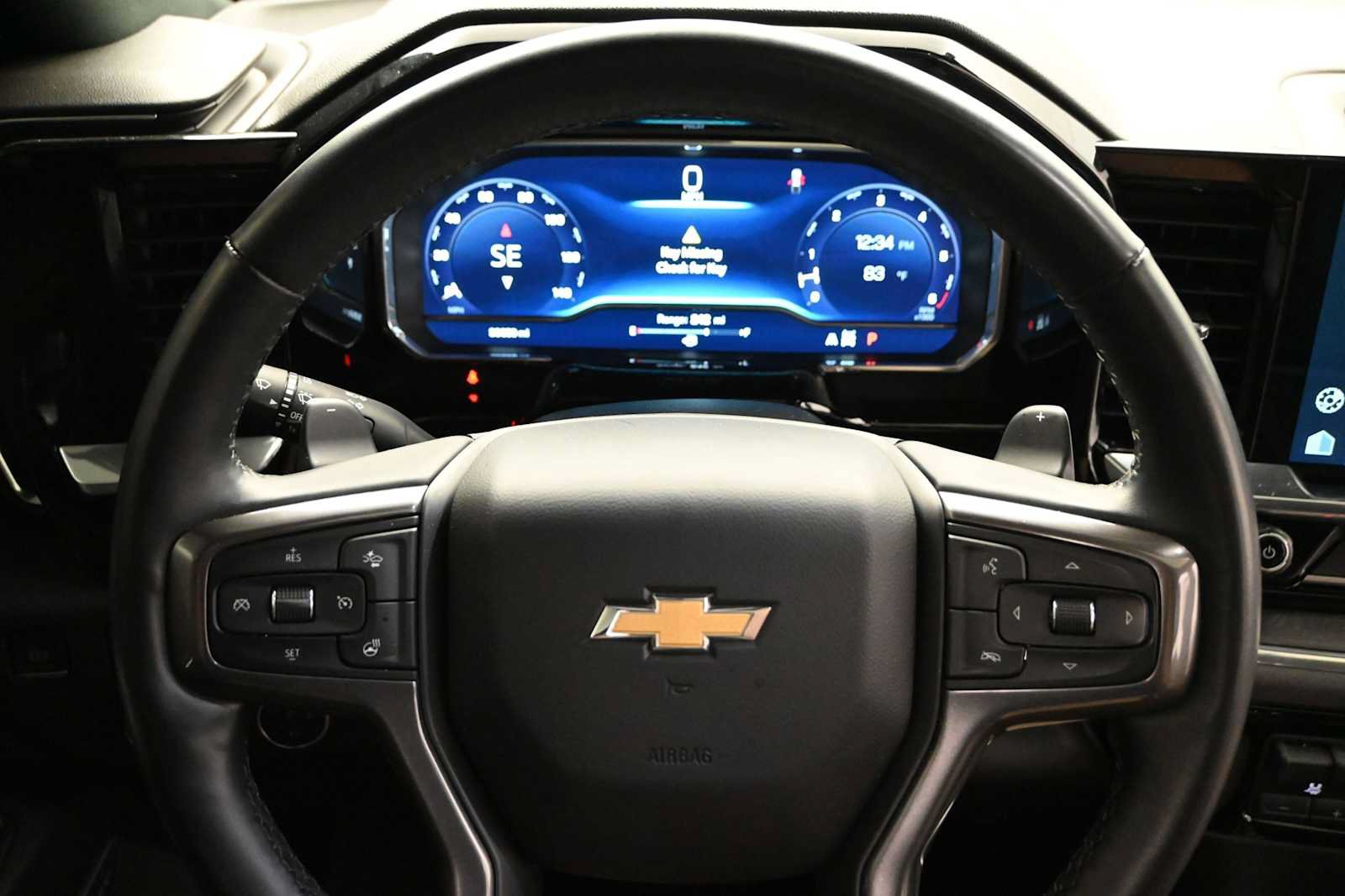 Used 2024 Chevrolet Silverado 1500 High Country w/ High Country Premium Package AWD/4WD image 14